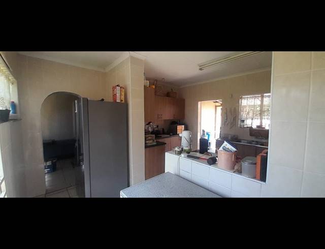 4 BEDROOM HOUSE FOR SALE IN MOUNTAIN VIEW